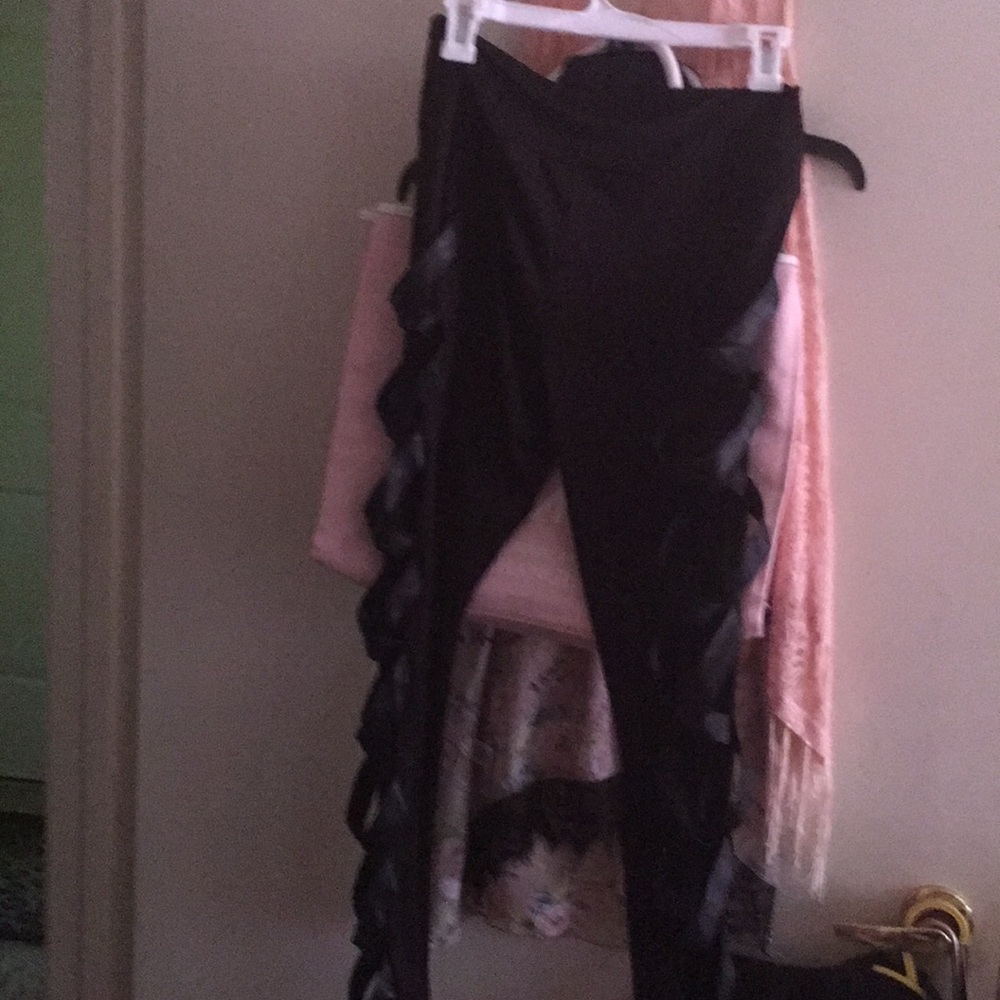 Black leggings